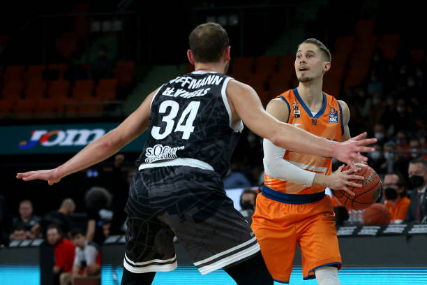 背后逻辑 背后逻辑