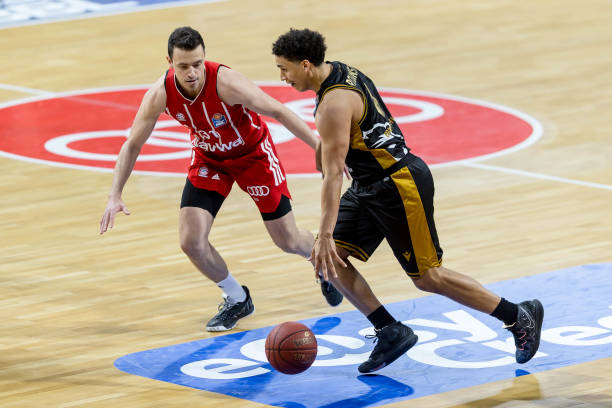 世预赛不同 世预赛不同