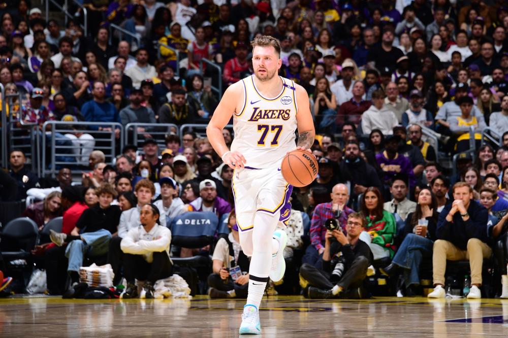 他多次飞身 他多次飞身