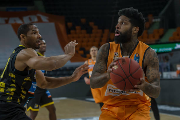 比赛中游刃 比赛中游刃